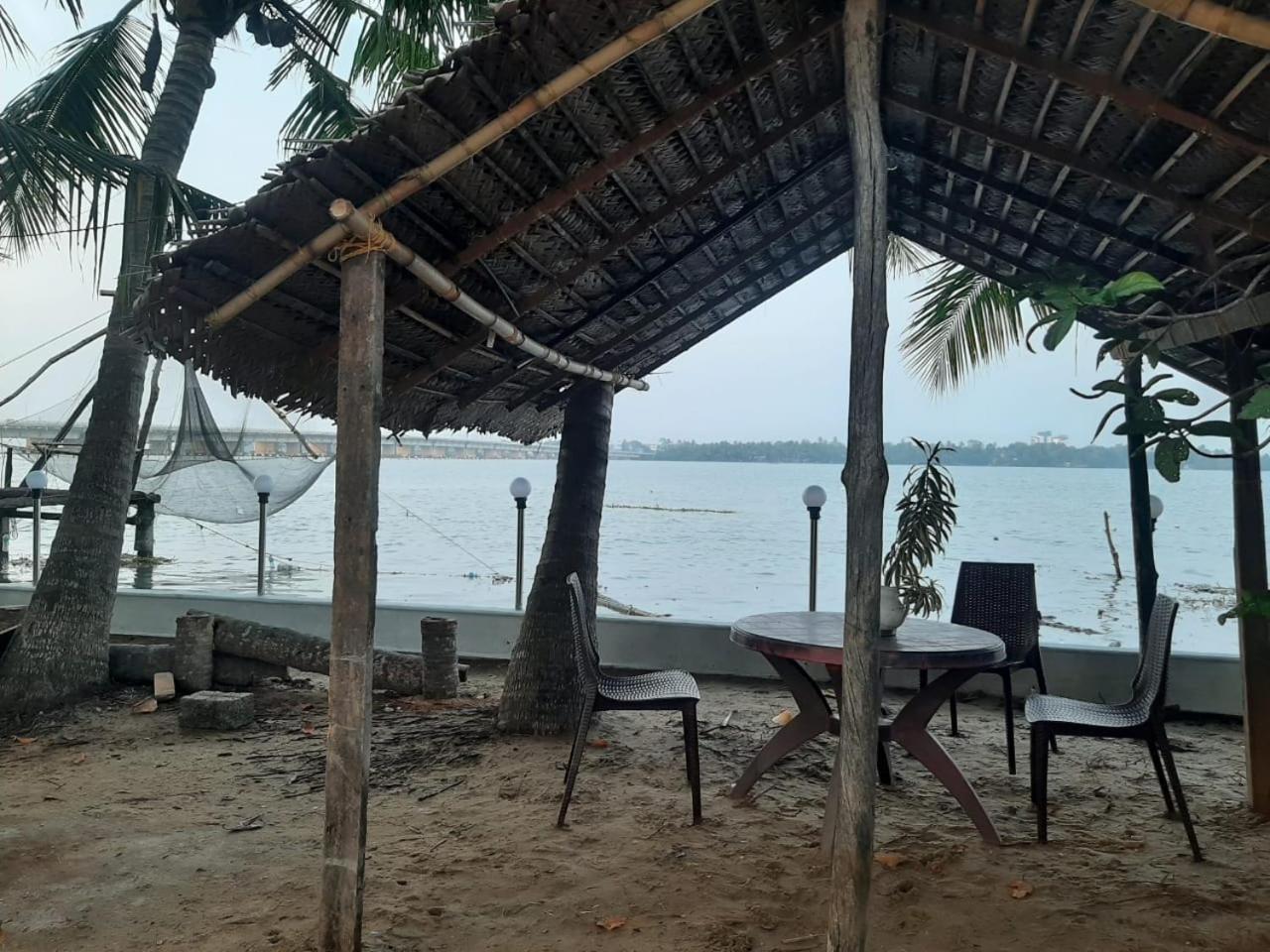 Cheenavala Fishing Homestay Kochi Esterno foto